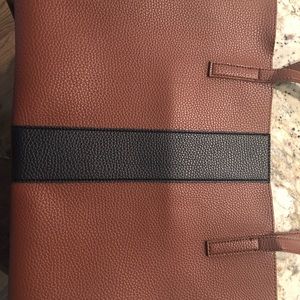 Vince Camuto tote
